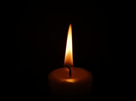 Strona główna Soft candlelight with a warm glow creates a peaceful ambiance.